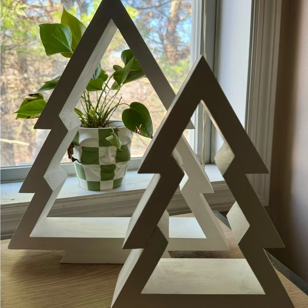 Handmade Wooden Christmas Tree Decor - Picture 2 of 3